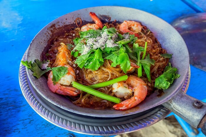 Eat all you can at Plearn Wan Shopping Village