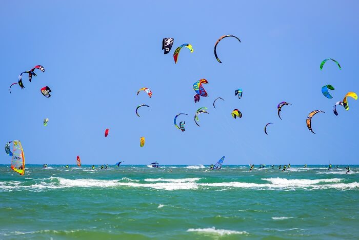 Go kiteboarding & kitesurfing
