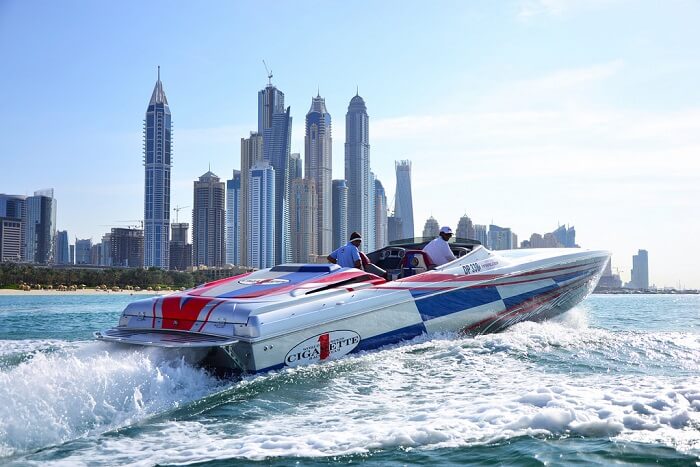 Speed boat