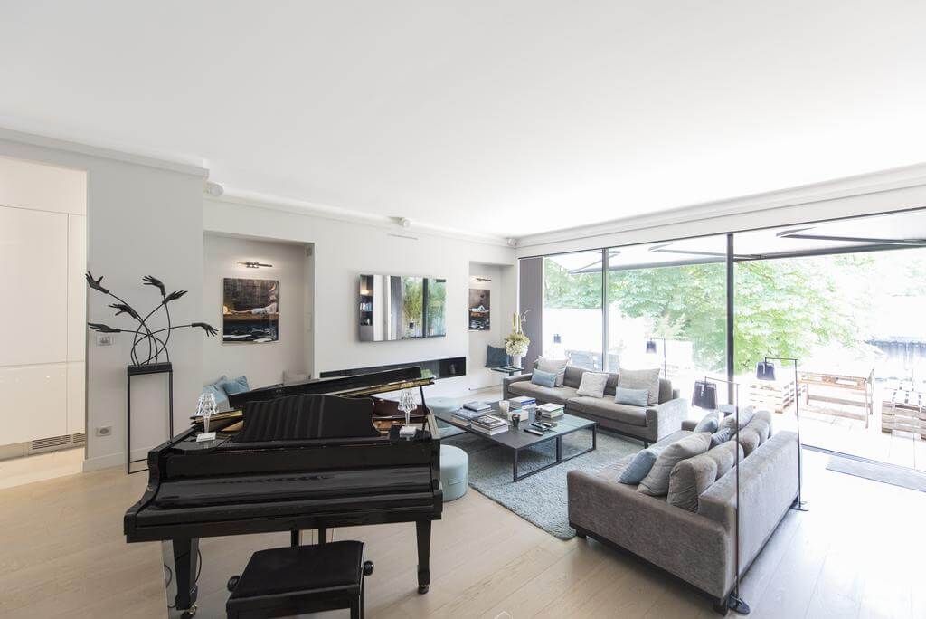 Veeve Grand Design on Ile Saint Germain