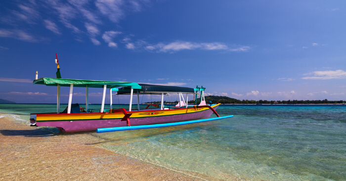 explore the gili island