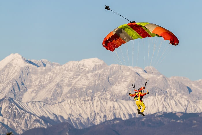 Solo Paragliding