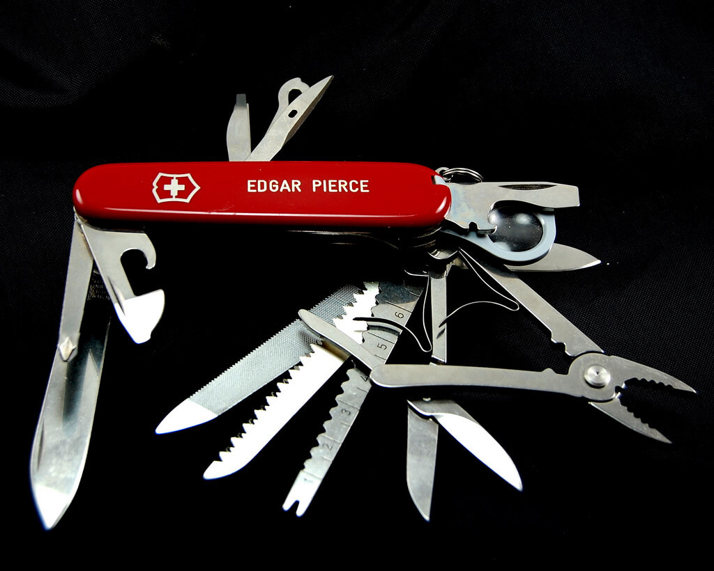 Casagrande Gift Shop, swiss knife