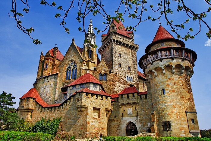 Castles In Austria (Cover)