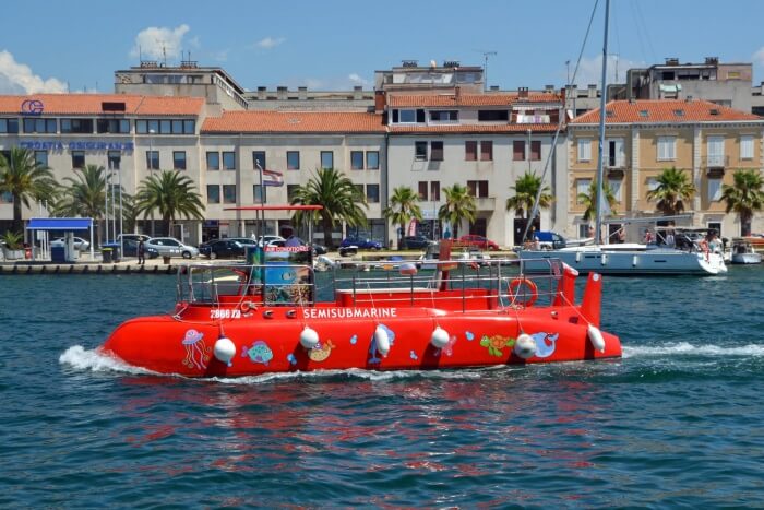Glass bottom boat tour