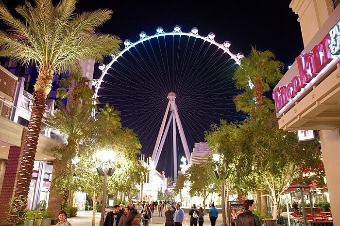 High Roller Ferris Wheel