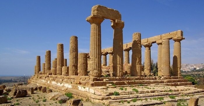 8 Greek Temples That One Must Visit Once In A Lifetime