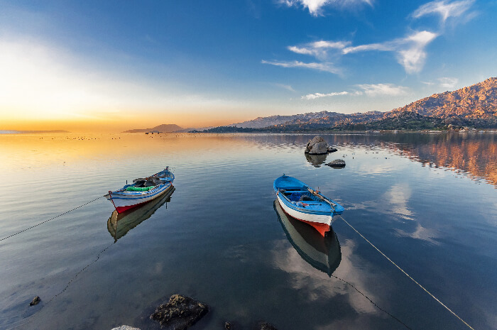Lakes are a beautiful place of magnificence