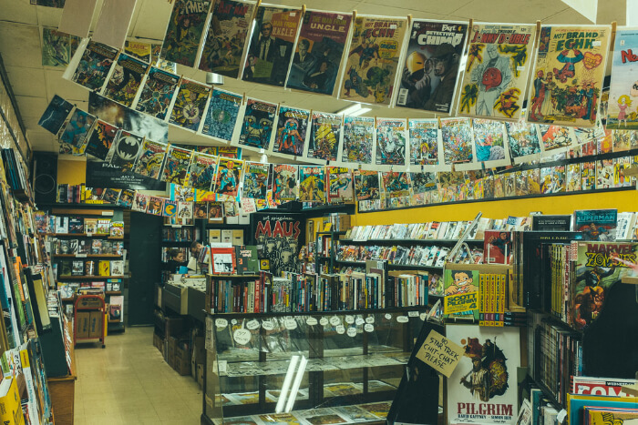 comix remix, shopping in lucrene