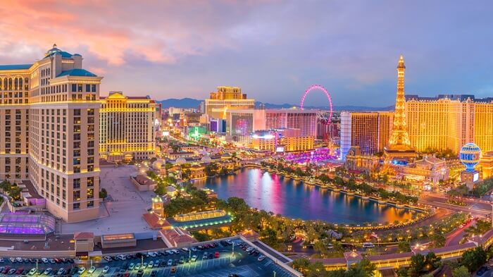 10 Places To Visit In Las Vegas That Everyone Must Visit