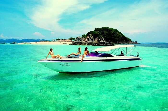 speedboat