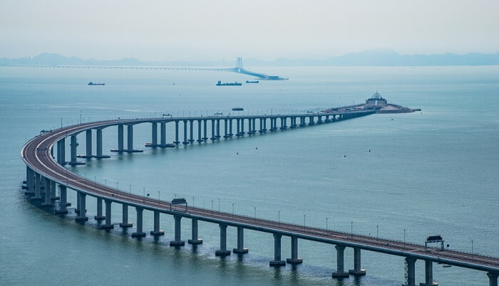 World’s Longest Sea Bridge Connects Hong Kong To China