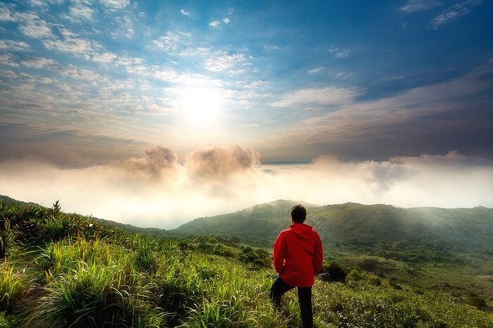 hiking to tai mo shan