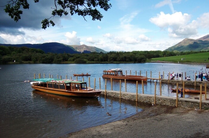 Cruise Down the Derwent River