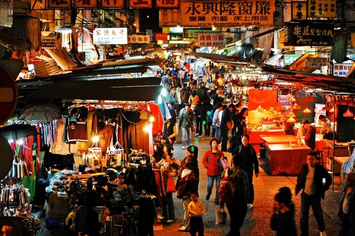Evening cruise dinner at Victoria Peak night market visit