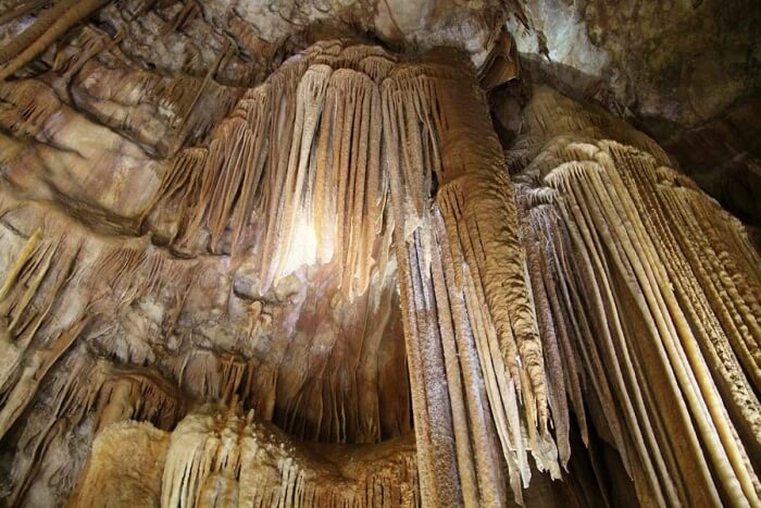 Explore the Jenolan Caves