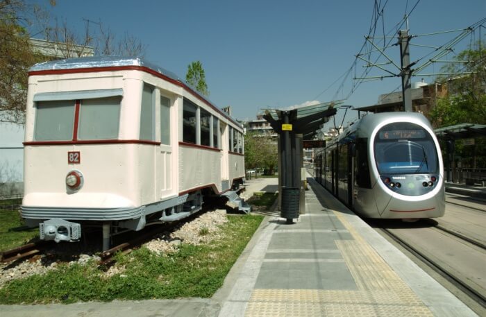 Jump to Glyfada by the tram