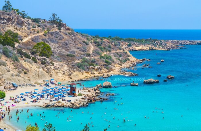 Konnos Bay