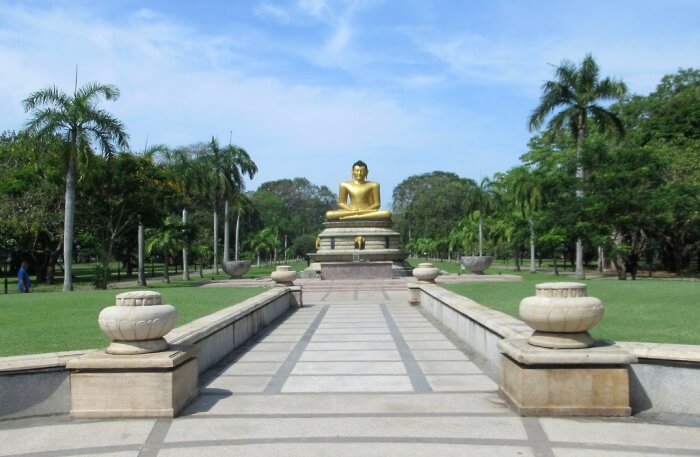 Viharamahadevi Park
