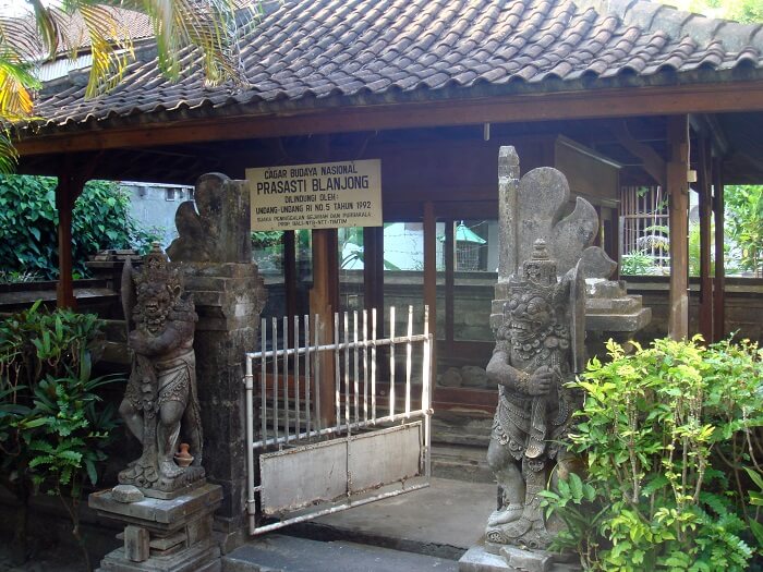 Visit Blanjong Pillar