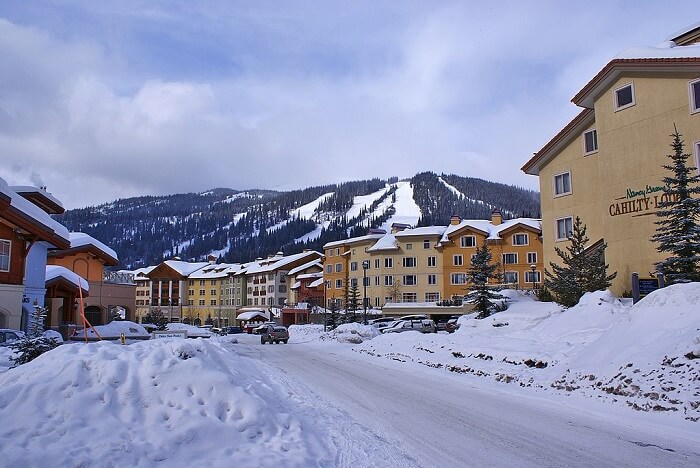 Sun_Peaks_Downtown