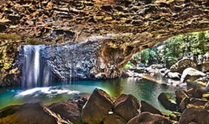 Admire Picturesque Natural Arch