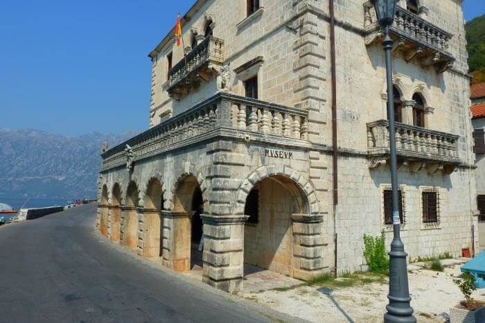 Bujovic Palace