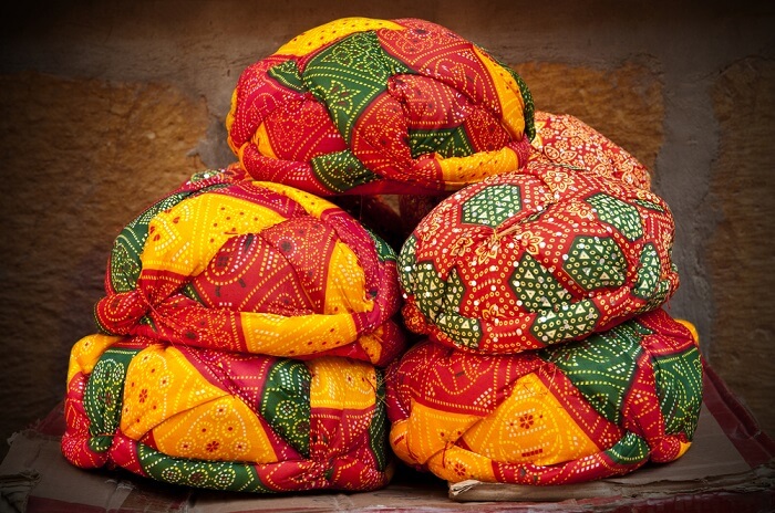 Ghanta Ghar Bazaar in Udaipur shopping