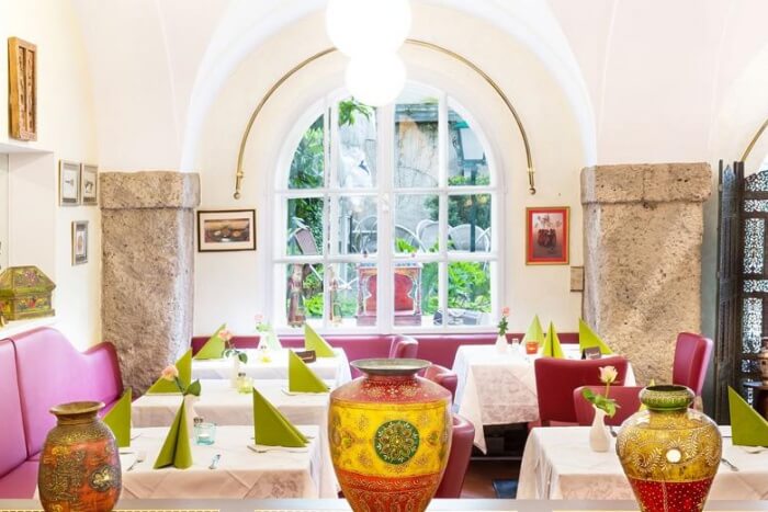 Indian Palace Restaurant