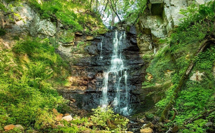 Kivisilla Waterfall