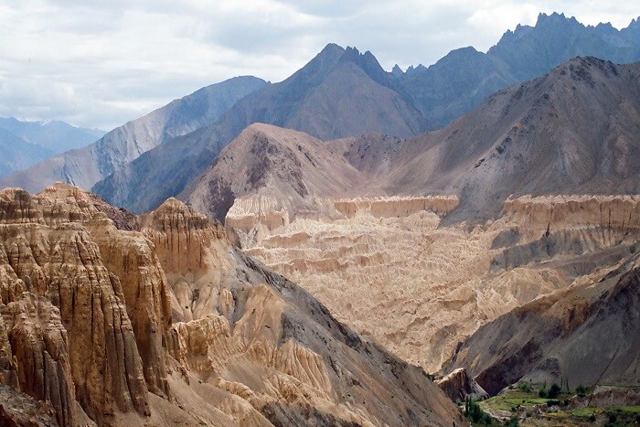 moon like land in Leh