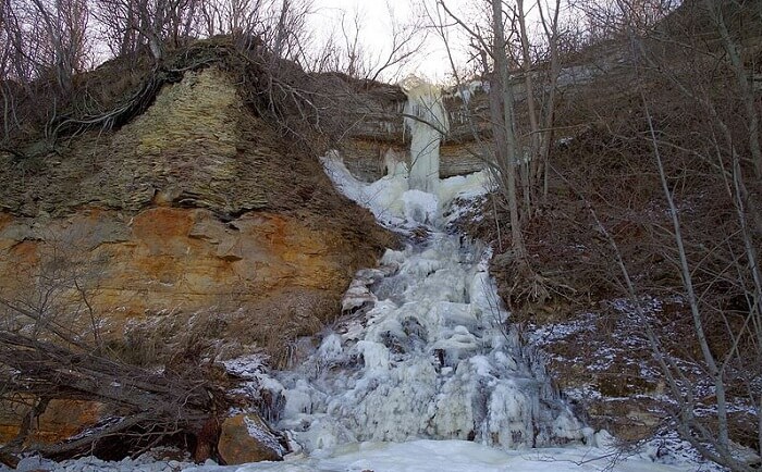 Pakri Waterfall