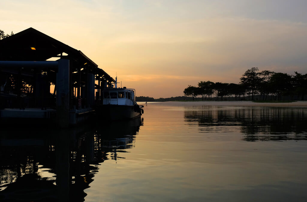 Pasir Ris: Visit Pulau Ubin