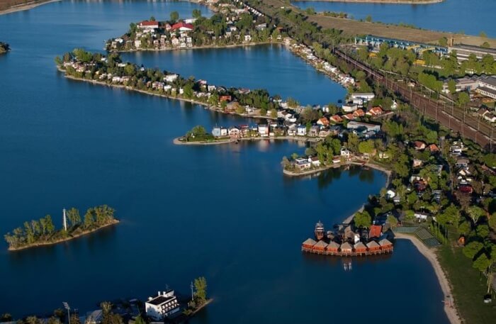 Sunny Lakes
