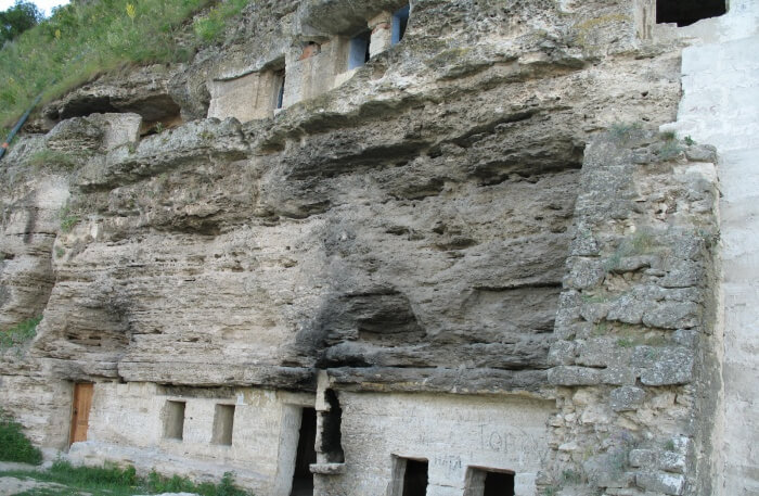 Tipova Monastery