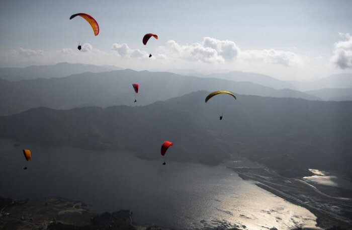 Paragliding in Sky